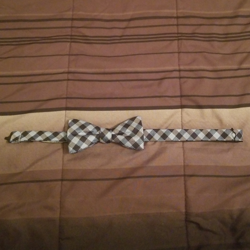 Stafford Bowtie